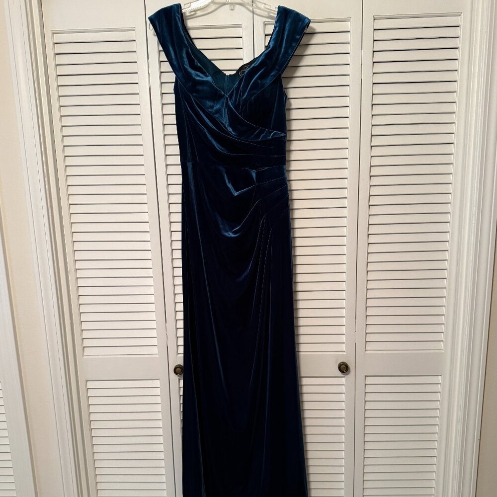 Formal Teal Stretch Velvet Gown